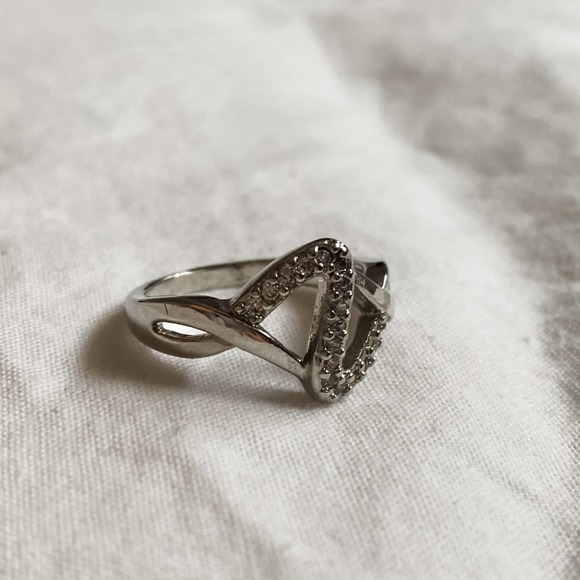 VTG Silver CZ Diamond Wave Ring - Picture 3 of 5